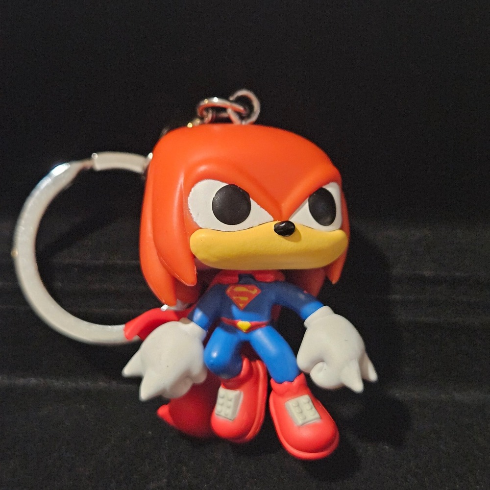 Funko Pop Pocket Keychain Knuckles Superman Sonic DC Crossover DRM260312